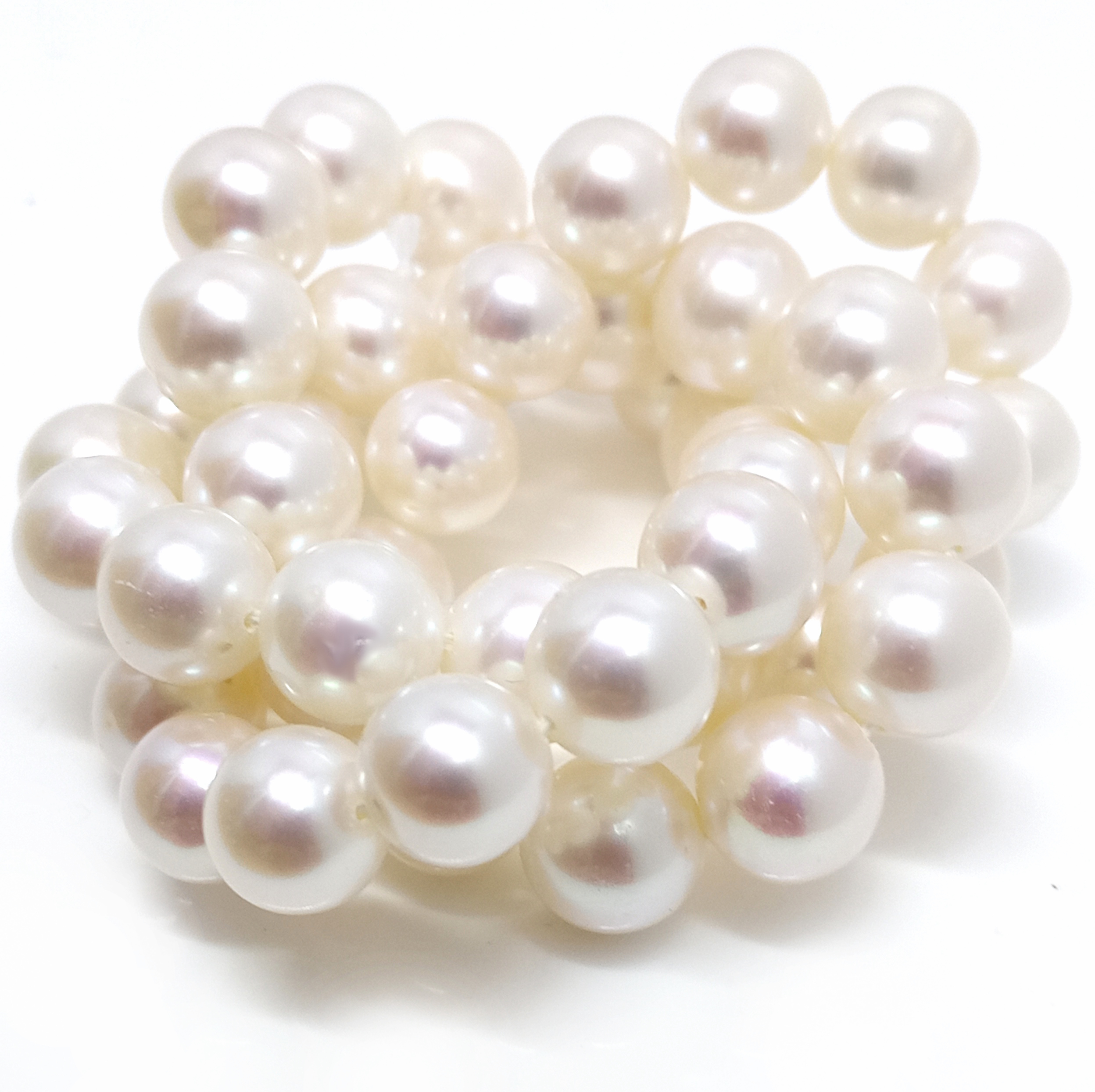 White 8.5-9.3mm Round Pearls Strand